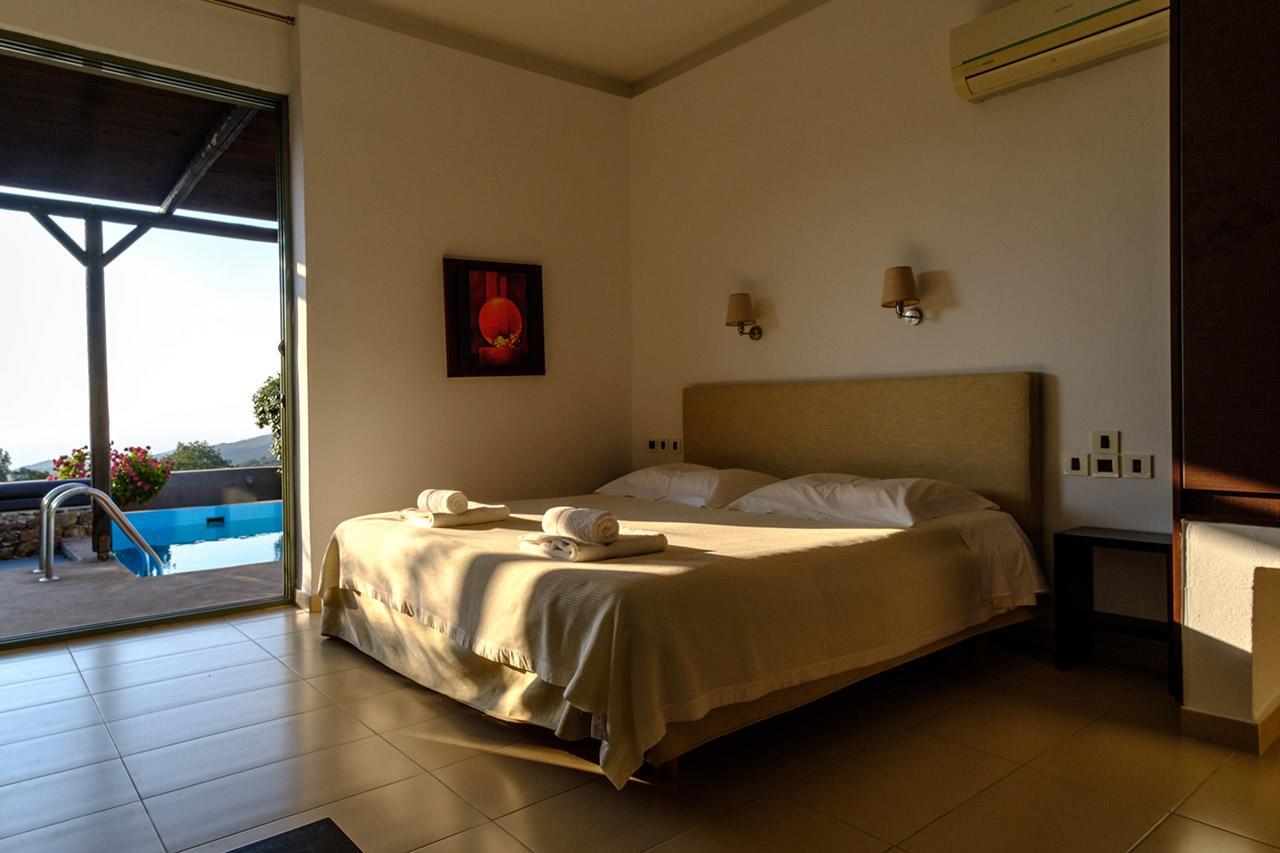 Gerakari Suites Agia Pelagia  Esterno foto