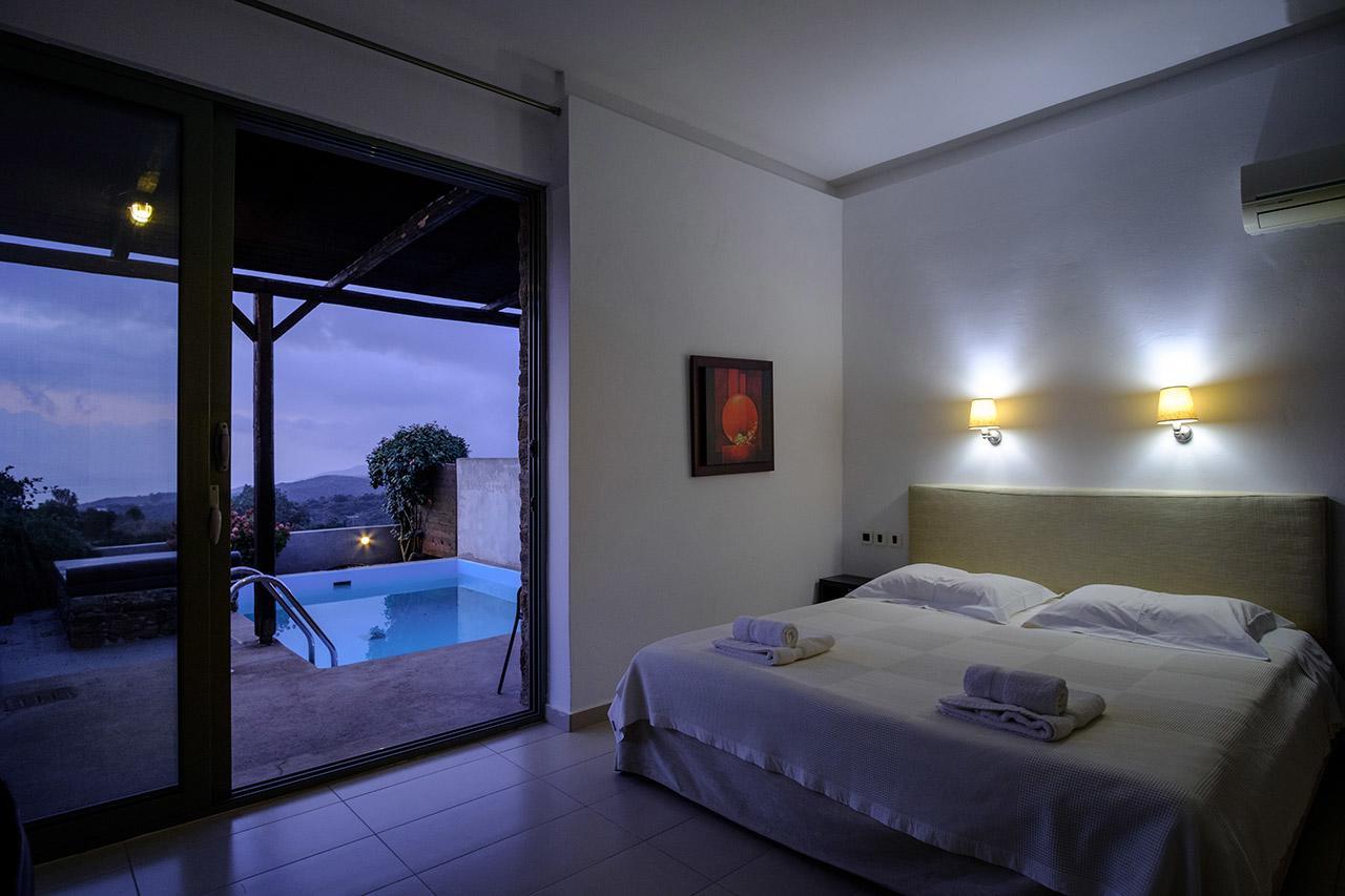 Gerakari Suites Agia Pelagia  Esterno foto